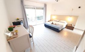Dimore Centro Lecce Affittacamere B&B
